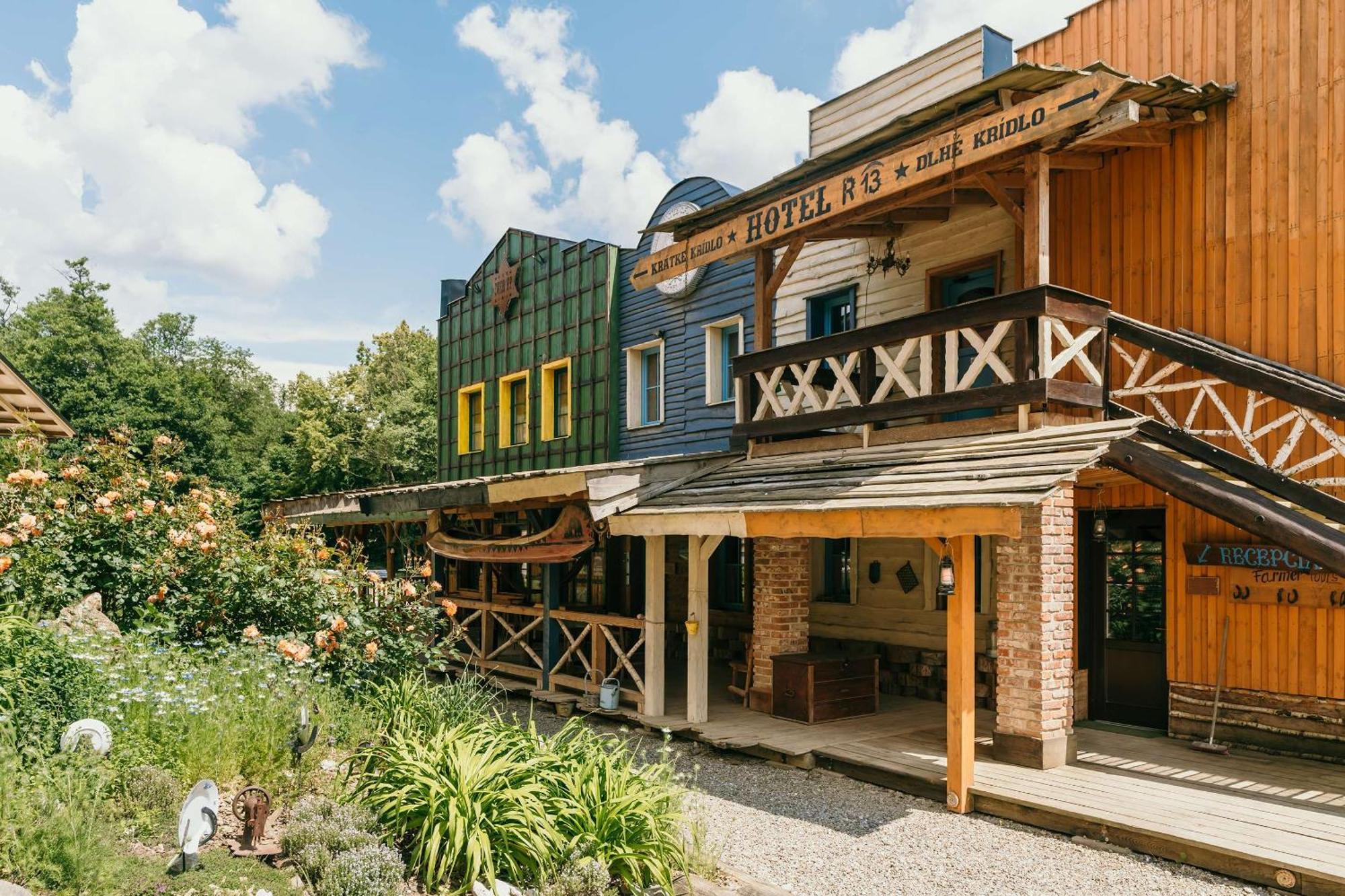 Ranch 13 - Western A Kone Nemsova Exterior photo