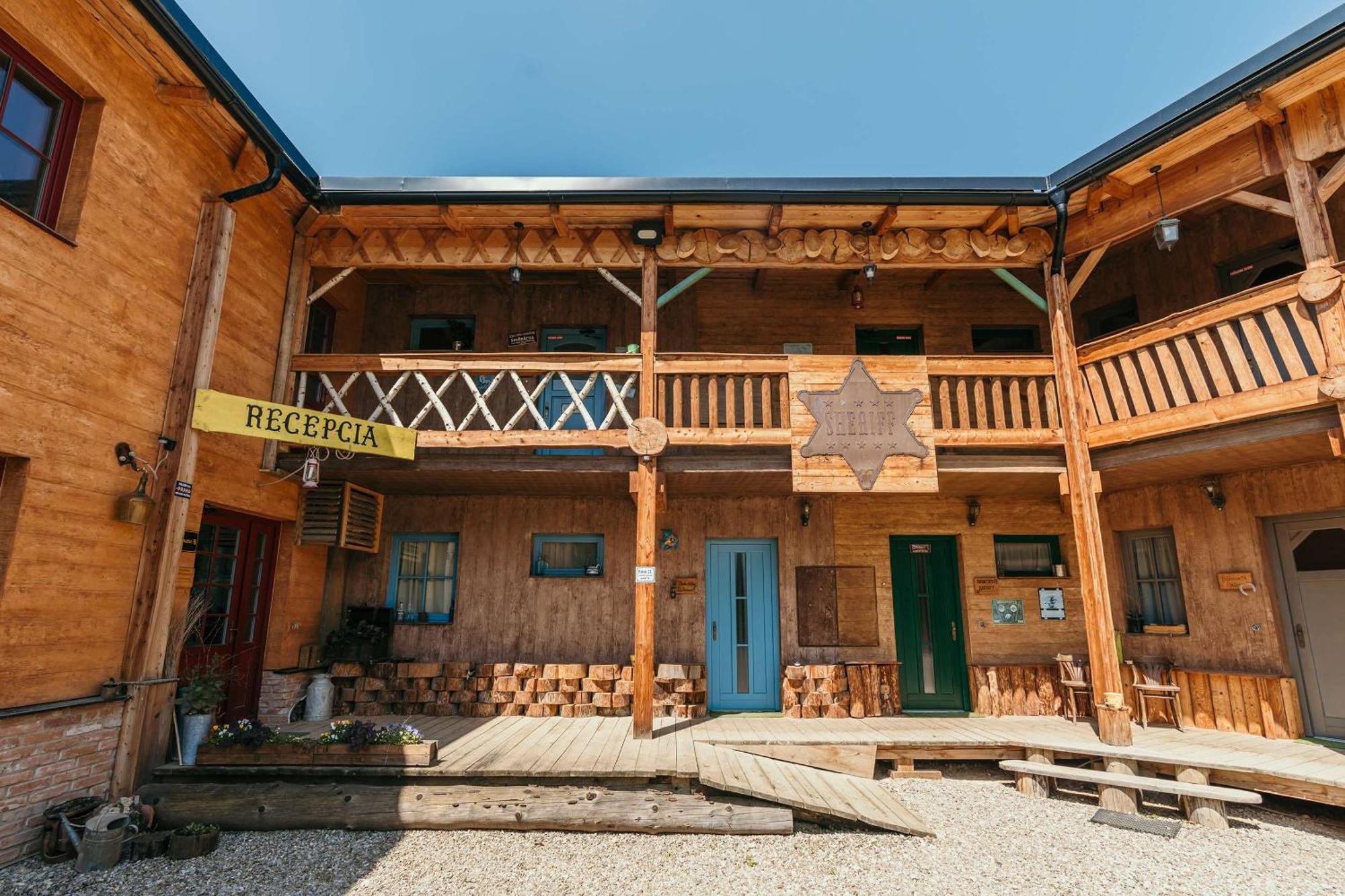 Ranch 13 - Western A Kone Nemsova Room photo