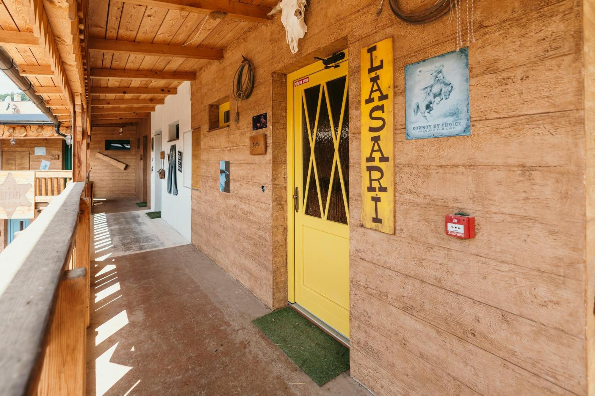 Ranch 13 - Western A Kone Nemsova Room photo