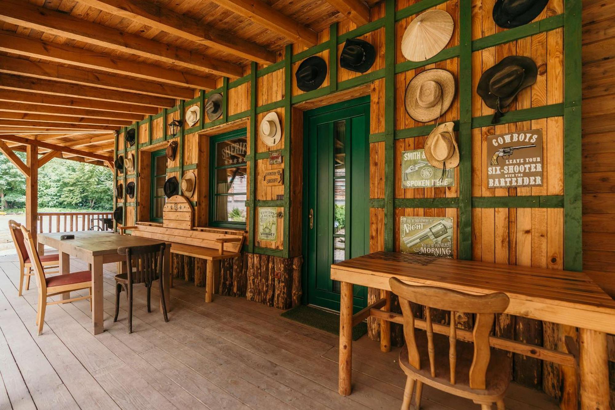 Ranch 13 - Western A Kone Nemsova Room photo
