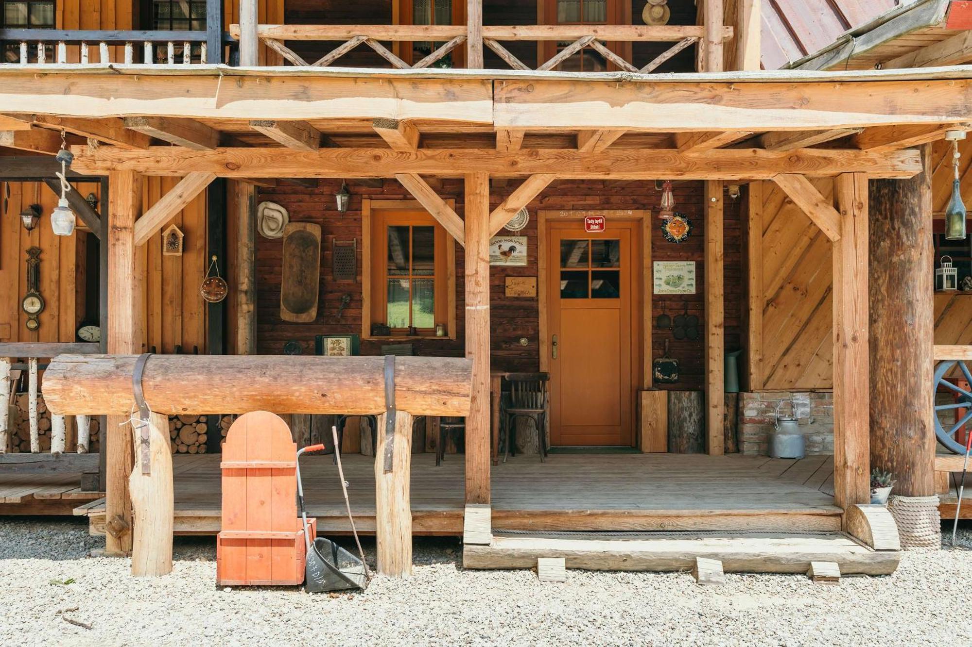 Ranch 13 - Western A Kone Nemsova Room photo
