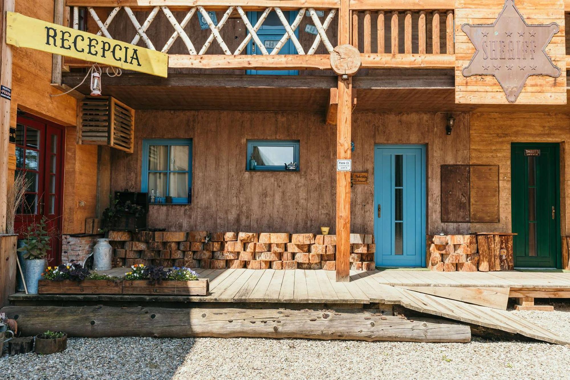 Ranch 13 - Western A Kone Nemsova Room photo