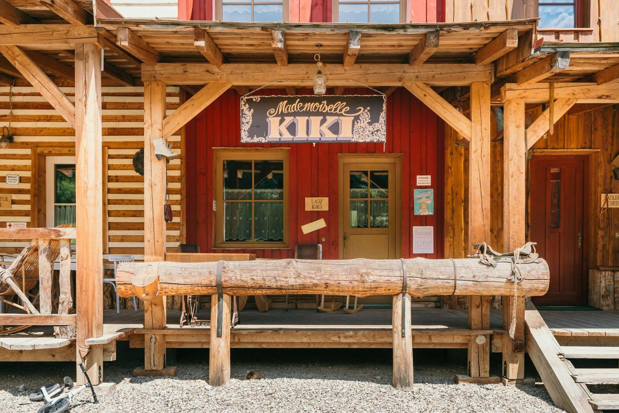 Ranch 13 - Western A Kone Nemsova Room photo